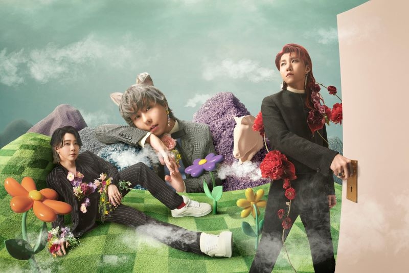 Mrs. GREEN APPLE 通常盤 Blu-ray 3作品 - メルカリ